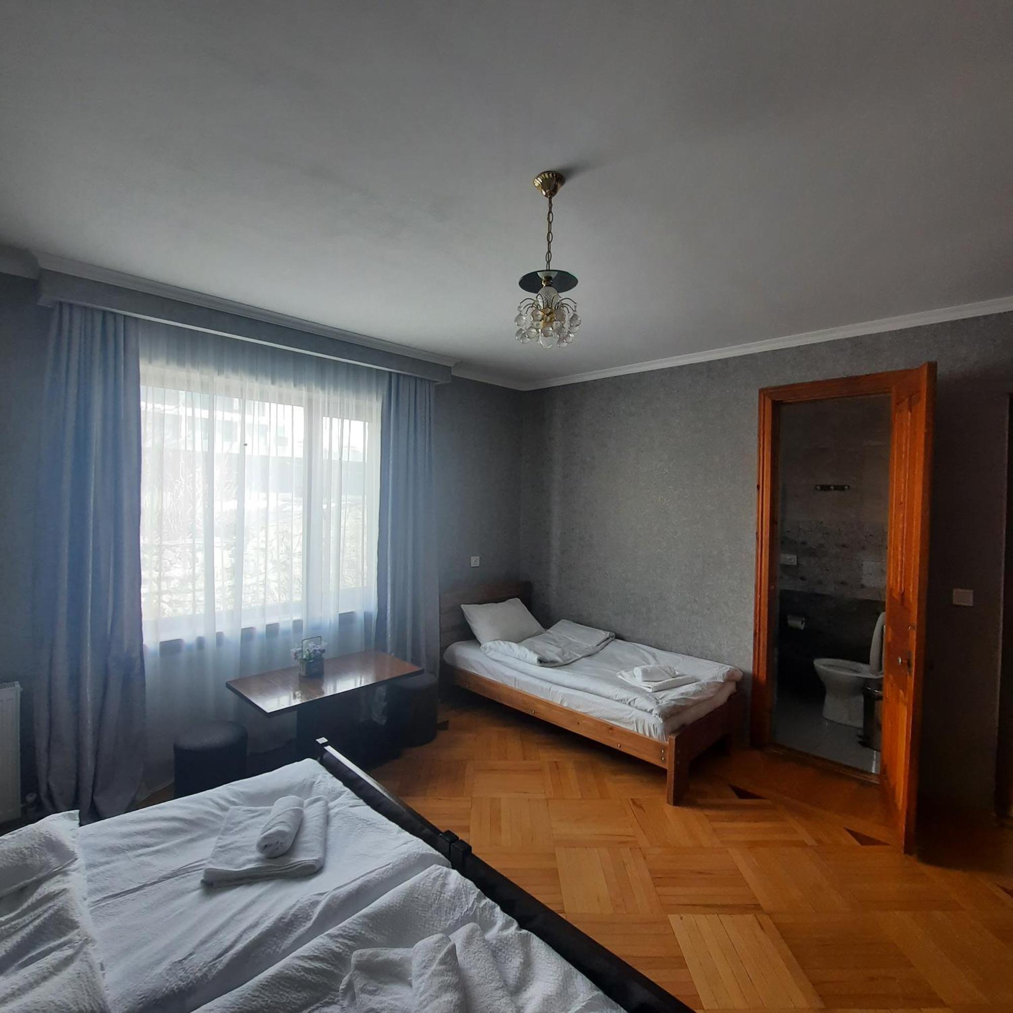 Gio-Nika Hotel Kazbegi Luaran gambar